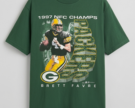 Vintage Jerzees Green 1997 Green Bay Packers Brett Favre Graphic Tee
