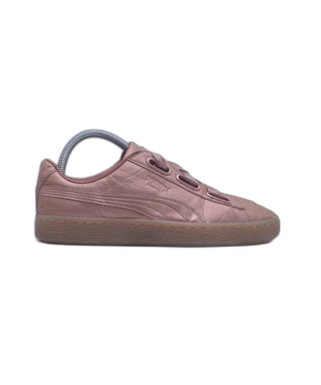 Puma Basket Heart Women's Lace Up Shoes | EU 39