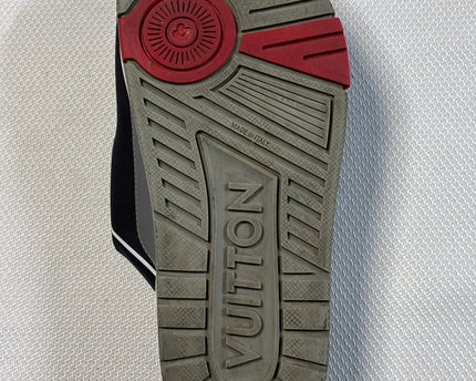 SH-01037-1502-DS5-004-bottom_sole