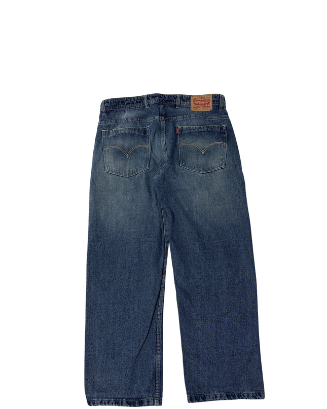 MC-05861-JNS-FKV004-back