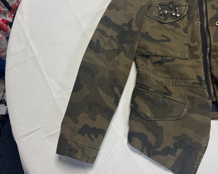 MC-06704-JKT-3PNSP001-details