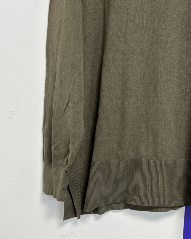 AMISU Olive V-Neck Lightweight Knit Sweater