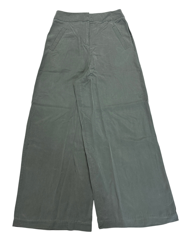 MC-06749-WPNTS-3PLGZ001-front