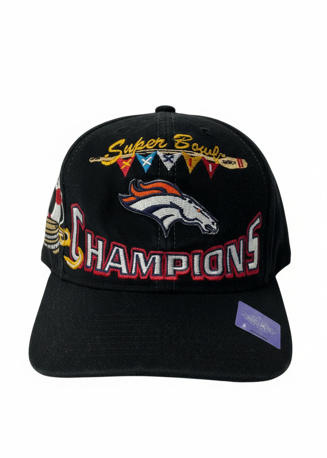 Vintage Denver Broncos Super Bowl XXXII Champions Logo Athletic Snapback Cap