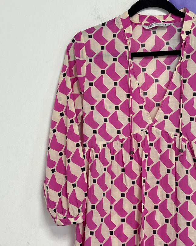 Zara Pink Geometric Print V-Neck Tiered Dress