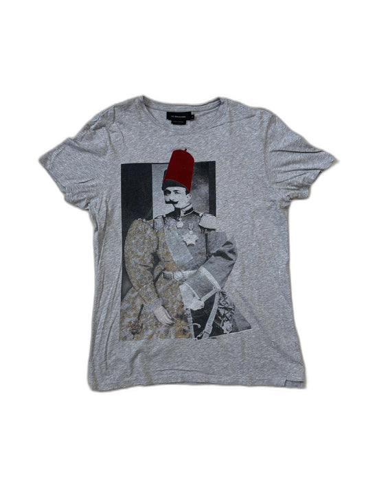 Les Benjamins Grey Sultan Graphic with Red Fez T-Shirt - S